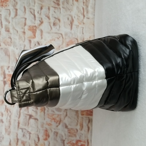 ❣️HP❣️ New Think Royln Wingman Quilted Colorblock Tote - Picture 3 of 12